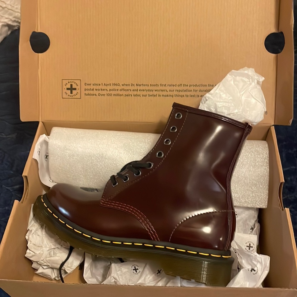 BRAND NEW doc martens